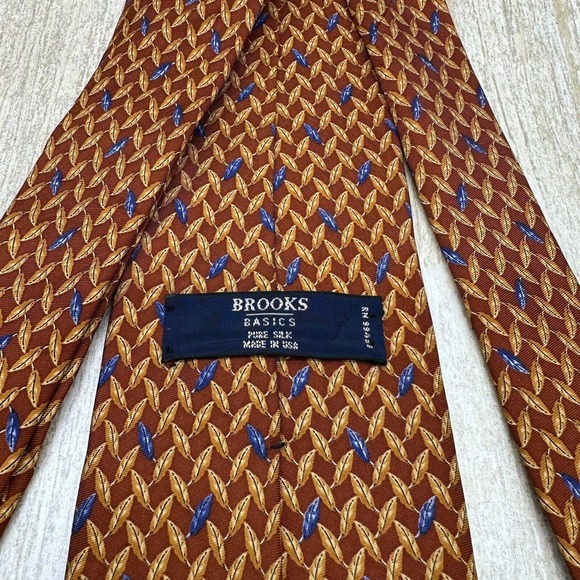 Brooks Brothers Silk Neck Tie Made In USA Geometric Foulard Chain Link - Picture 3 of 7